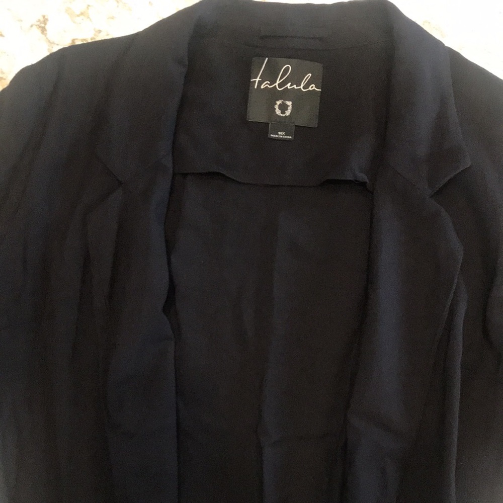 Talula Aritzia Black Lightweight Open Front Blazer Size 6 Minimalist Workwear - Picture 2 of 12